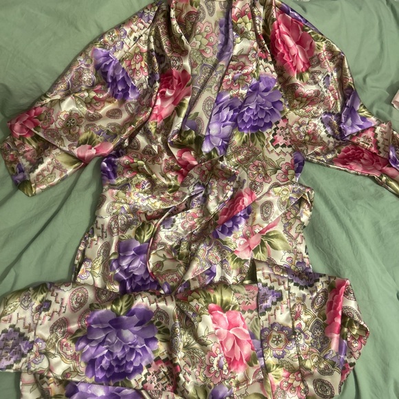 Floral Satin Robe - Picture 2 of 3